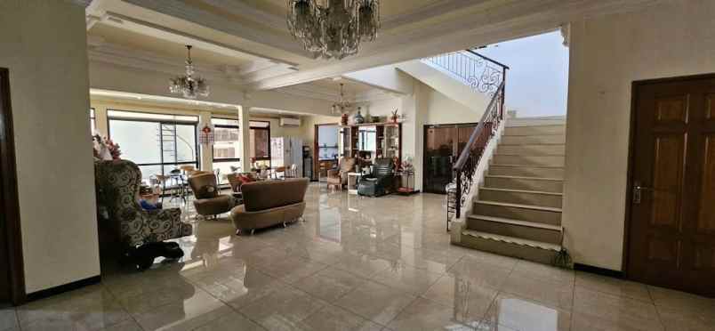 rumah bagus terawat komplek kupang indah gang favorit