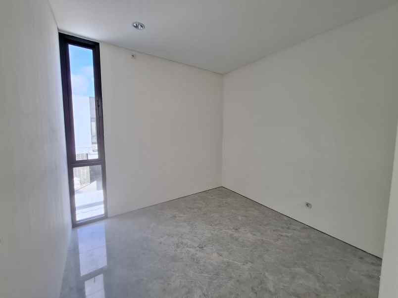 rumah baru 2 lantai di bernady land slawu jember