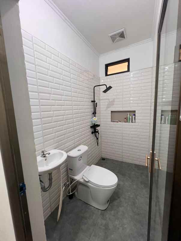 rumah baru di ciwaruga bandung