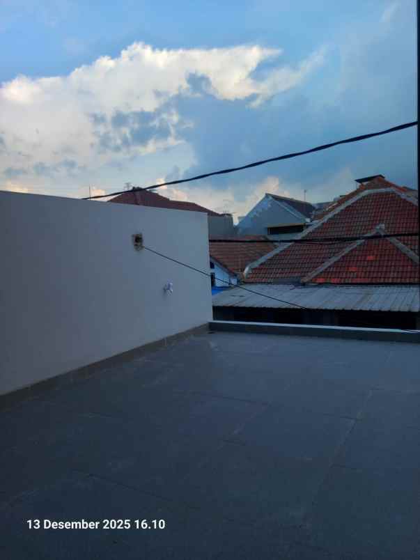 rumah baru di thb bekasi kota siap huni c1042