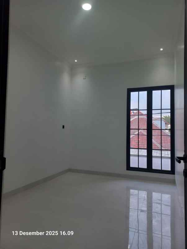 rumah baru di thb bekasi kota siap huni c1042