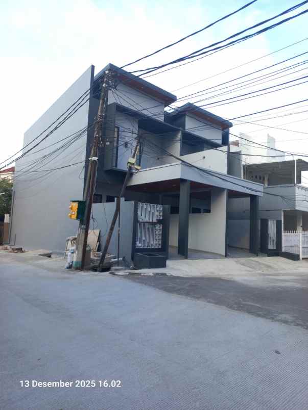 rumah baru di thb bekasi kota siap huni c1042