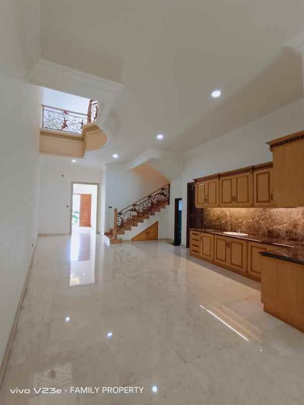 rumah baru mewah dekat pesanggrahani bintaro