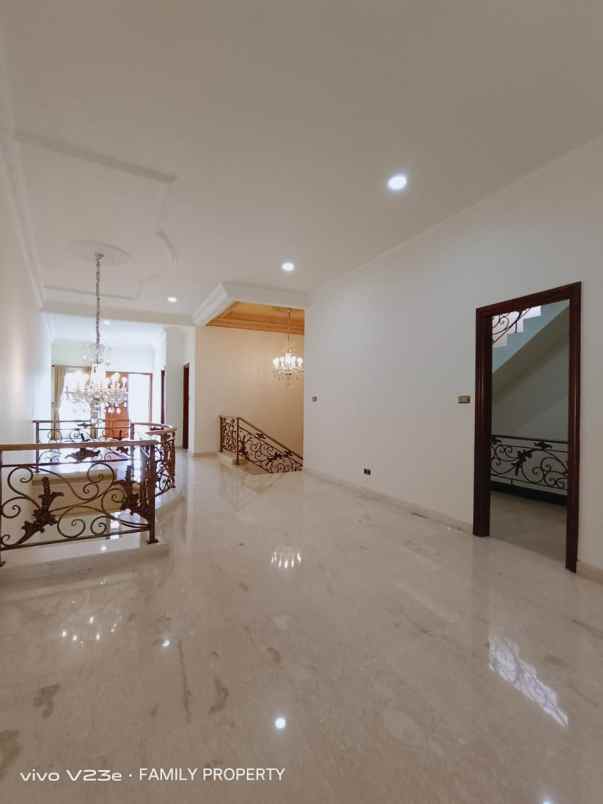 rumah baru mewah dekat pesanggrahani bintaro