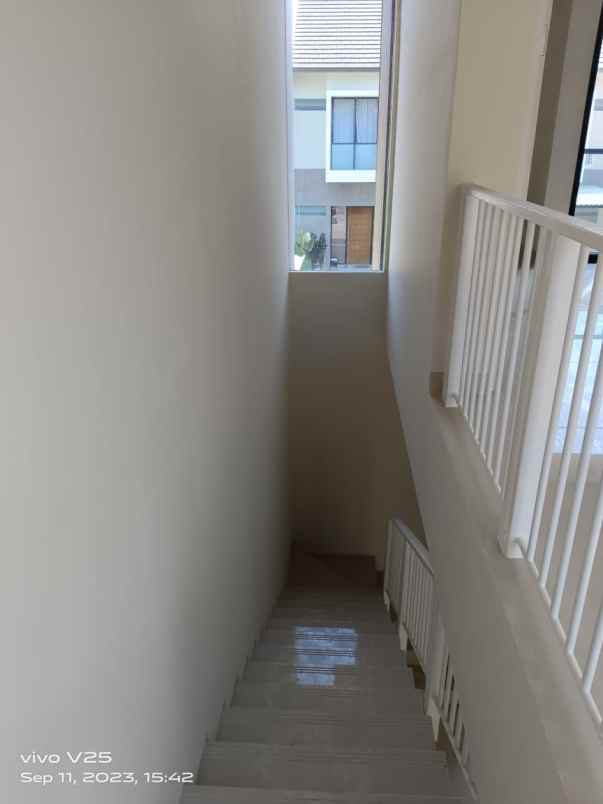 rumah baru minimalis hanya 5 menit ke bandara juanda