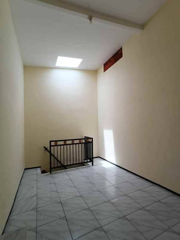 rumah baru siap huni lokasi sawojajar malang