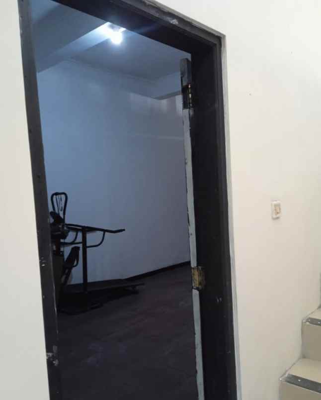 rumah borobudur manyaran semarang barat