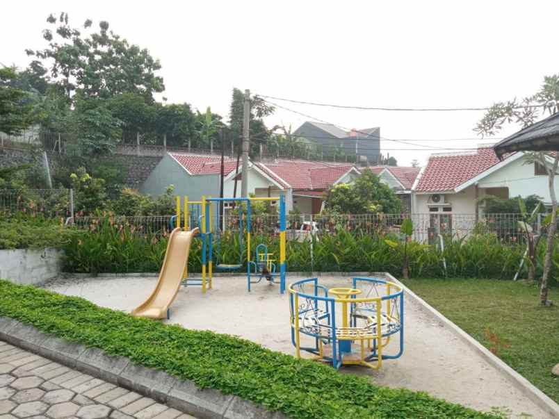 rumah cilebut dekat ke stasiun