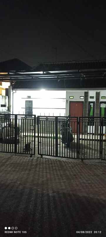 rumah ciloa cilame pinggir jalan