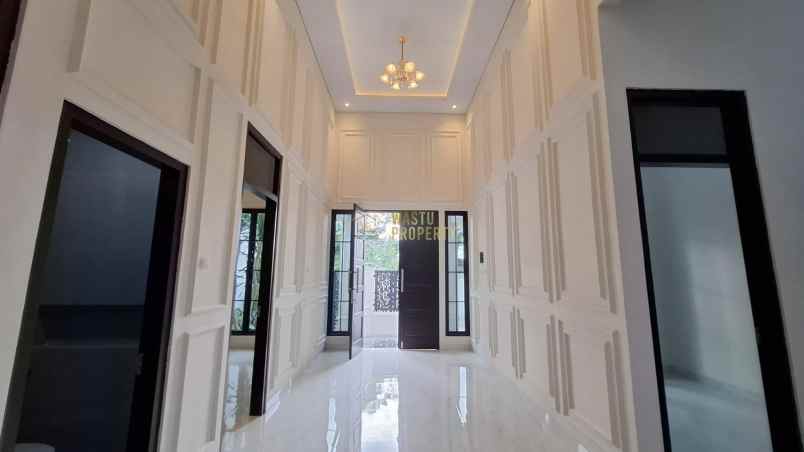 rumah classic di purwomartani kalasan shm terbaik