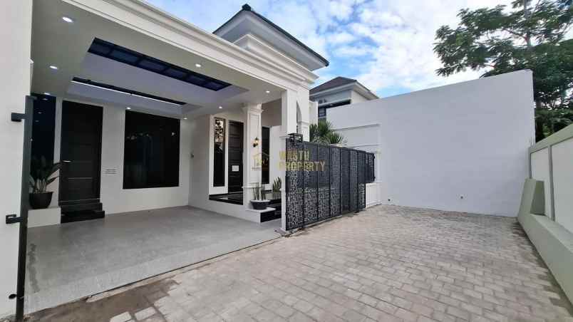 rumah classic di purwomartani kalasan shm terbaik
