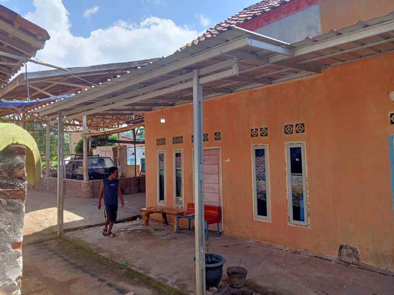 rumah dan gudang di batu putu bandar lampung