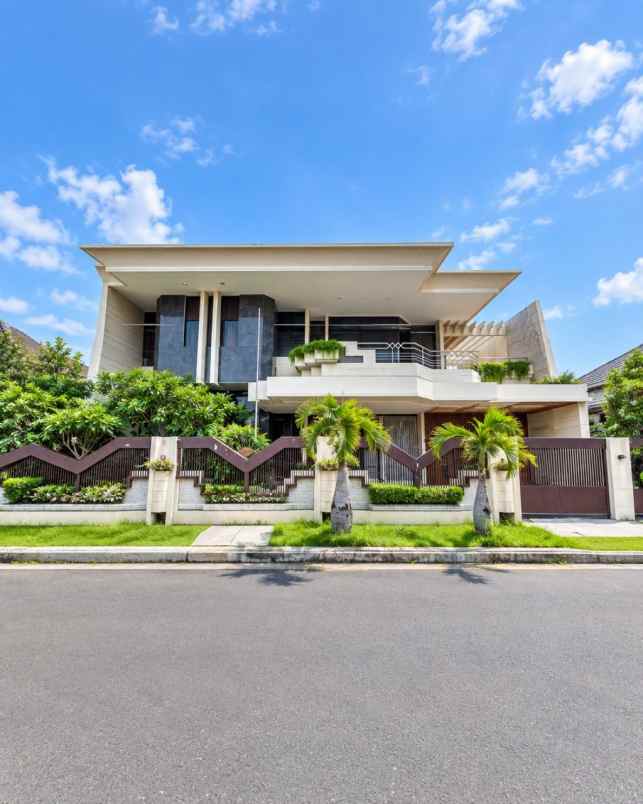 rumah dharmahusada indah timur minimalis siap huni