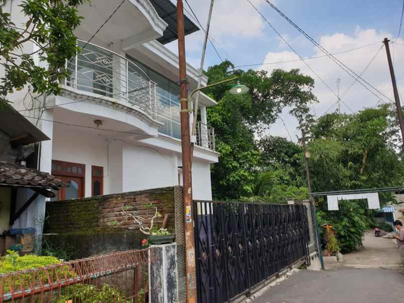 rumah di jln cokroaminoto wirobrajan