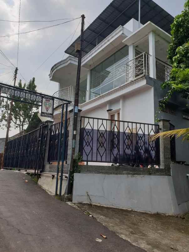 rumah di jln cokroaminoto wirobrajan