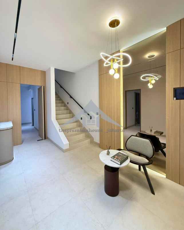 rumah dijual dalam cluster exclusive bebas banjir