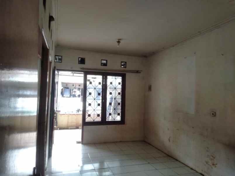 rumah dijual di perumahan rosewood garden