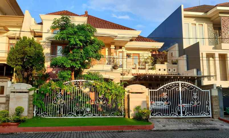 rumah dijual galaxy bumi permai surabaya timur mewah