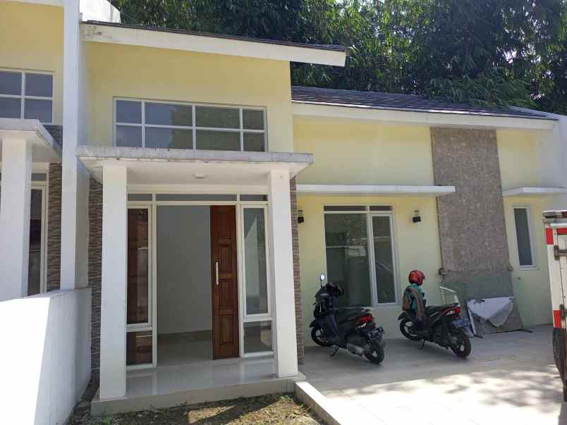 rumah dijual salatiga nyaman uptodate