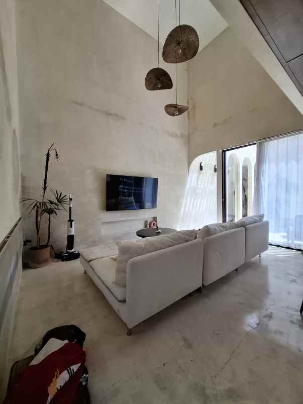 rumah estetik industrial tanah luas di arcamanik 1 8 m