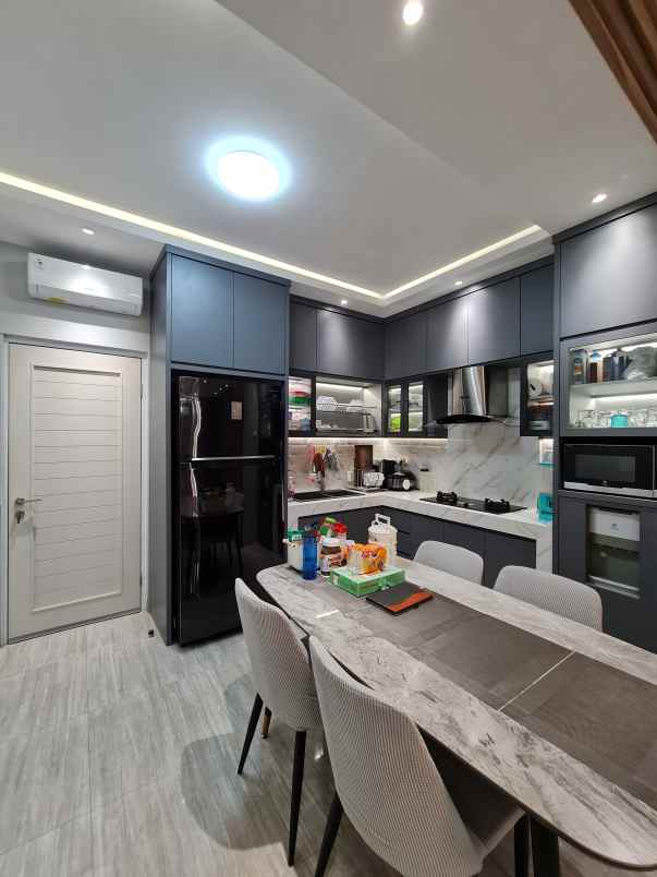 rumah hook furnished siap huni di palm blossom