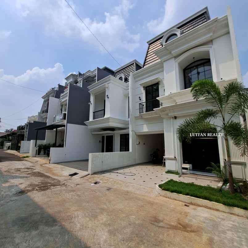 rumah jagakarsa american classic dalam cluster