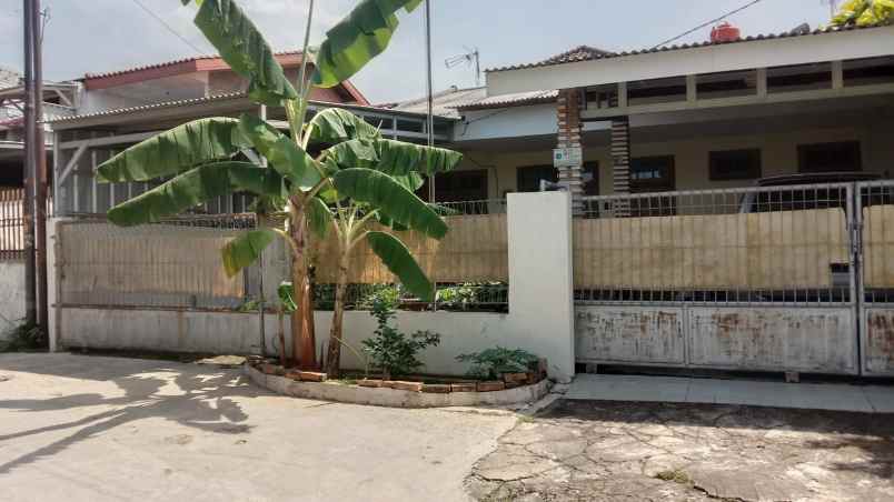 Rumah Dalam Komplek Pondok Kelapa Duren Sawit Jakarta Timur