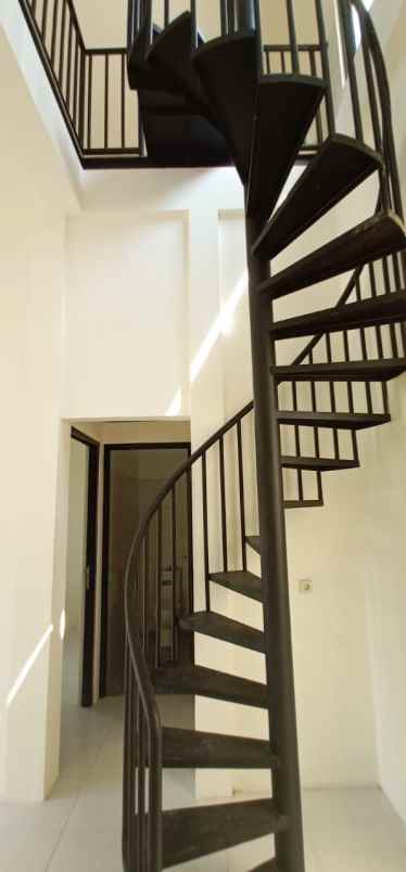 rumah jl kh muhidin tanah sareal