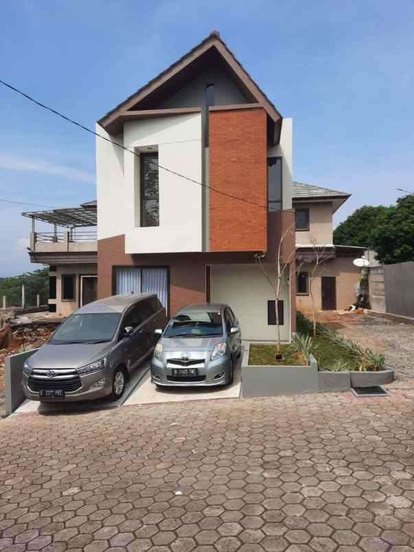 rumah jl kp pajeleran sukahati