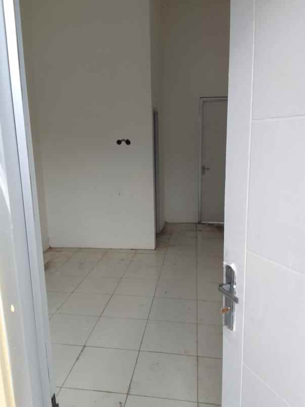 rumah jl raya pisangan kepuh