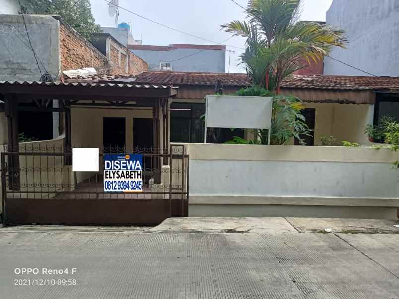 rumah jl ultraviolet