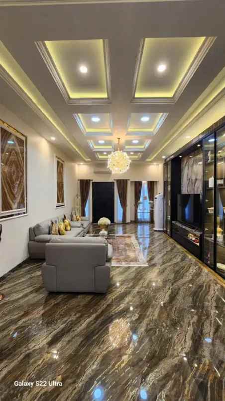 rumah kedinding new strategis full interior