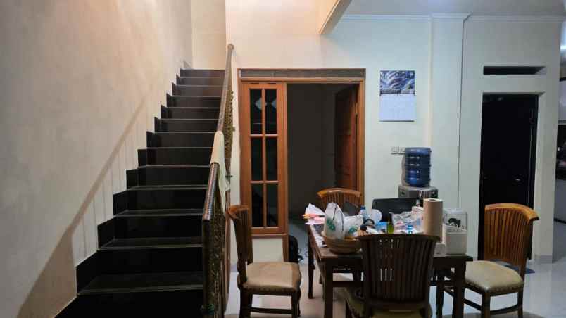 rumah kota mas kolonel masturi dekat padasuka cimahi