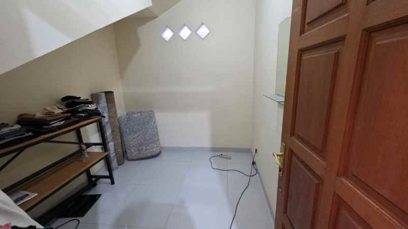 rumah kota mas kolonel masturi dekat padasuka cimahi