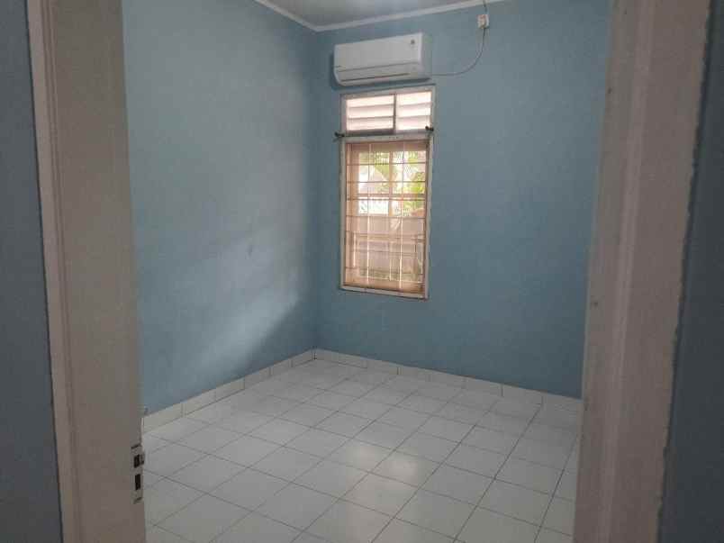 rumah luas 2 x 78 harga 1 4an m dekat bintaro