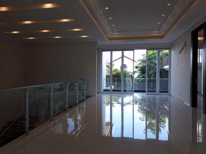 rumah luxurious baru gress design minimalis di araya