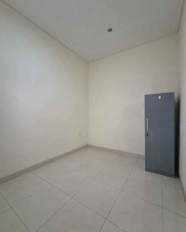 rumah manyar tirtoyoso strategis siap huni carport 2