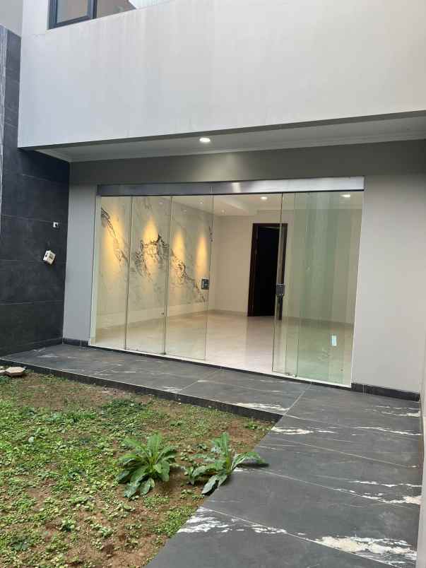 rumah mewah batununggal dekat sekolah aloysius bandung