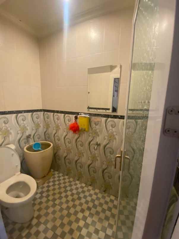 rumah mewah semi furnish di caringin bandung