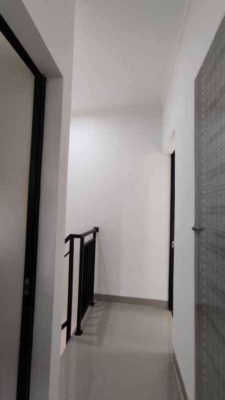 rumah minimalis ada carport harga paling murah