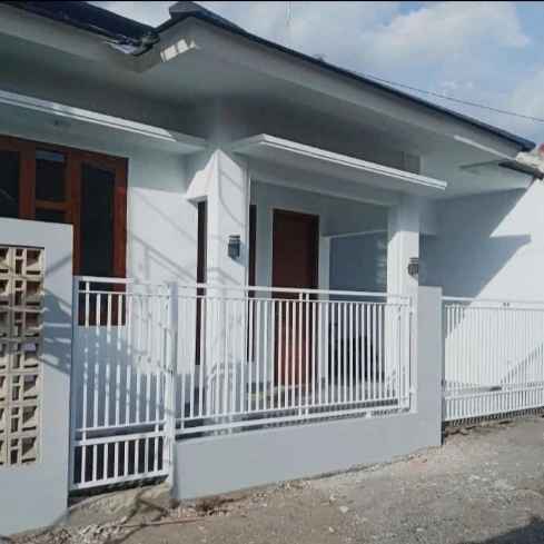 rumah minimalis baru di kadisoko maguwoharjo sleman