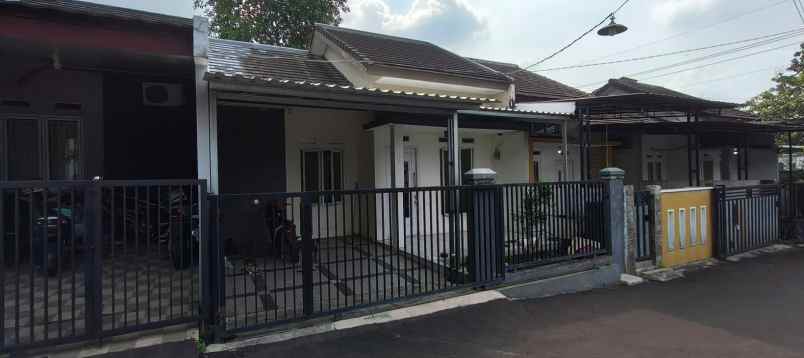 rumah minimalis dalam mini cluster di mampang depok