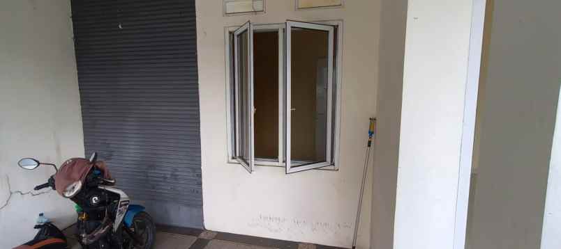rumah minimalis dalam mini cluster di mampang depok