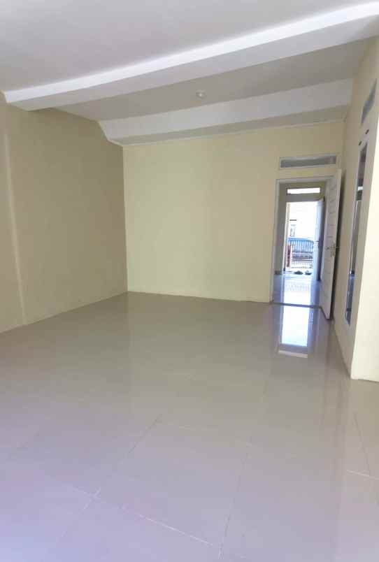 rumah minimalis dekat pusat kota