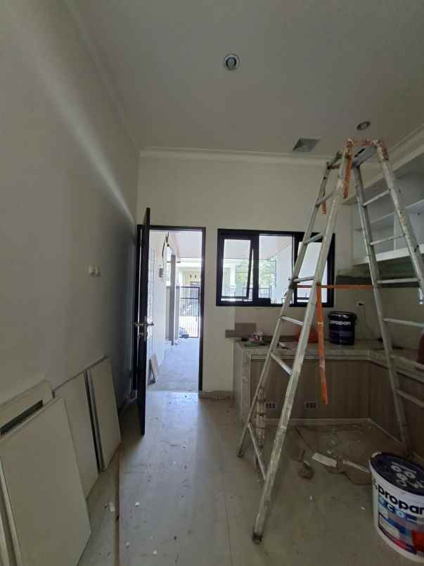 rumah modern luas lokasi di sulfat malang