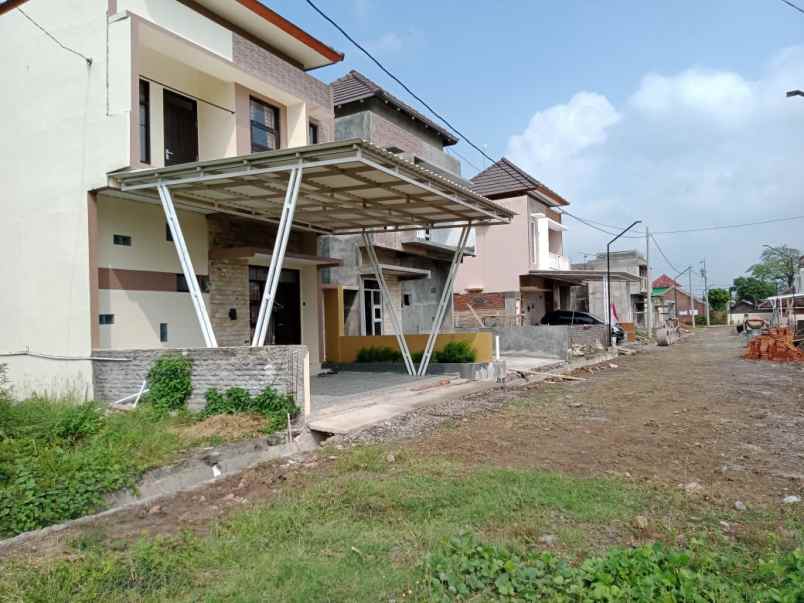 rumah mojolaban sukoharjo