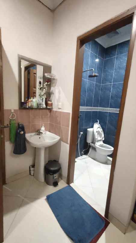 rumah pondok kelapa duren sawit