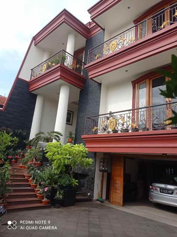 rumah pondok kelapa duren sawit