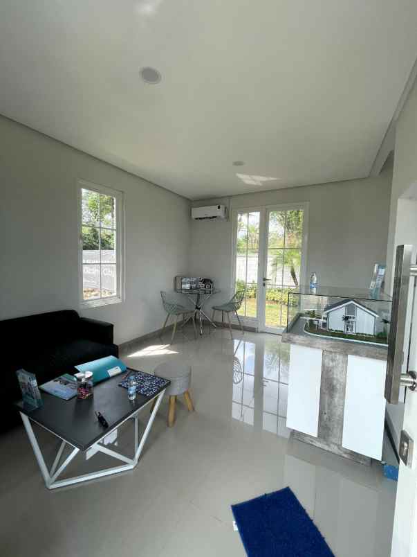 rumah rasa villa lokasi strategis di malang