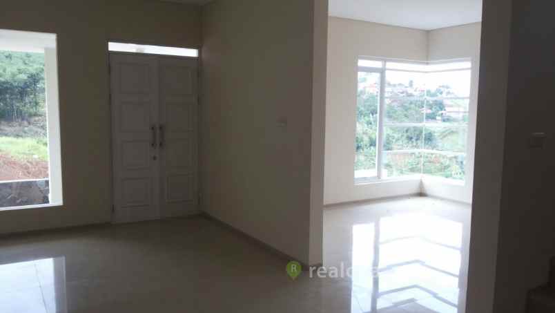 rumah resor dago pakar